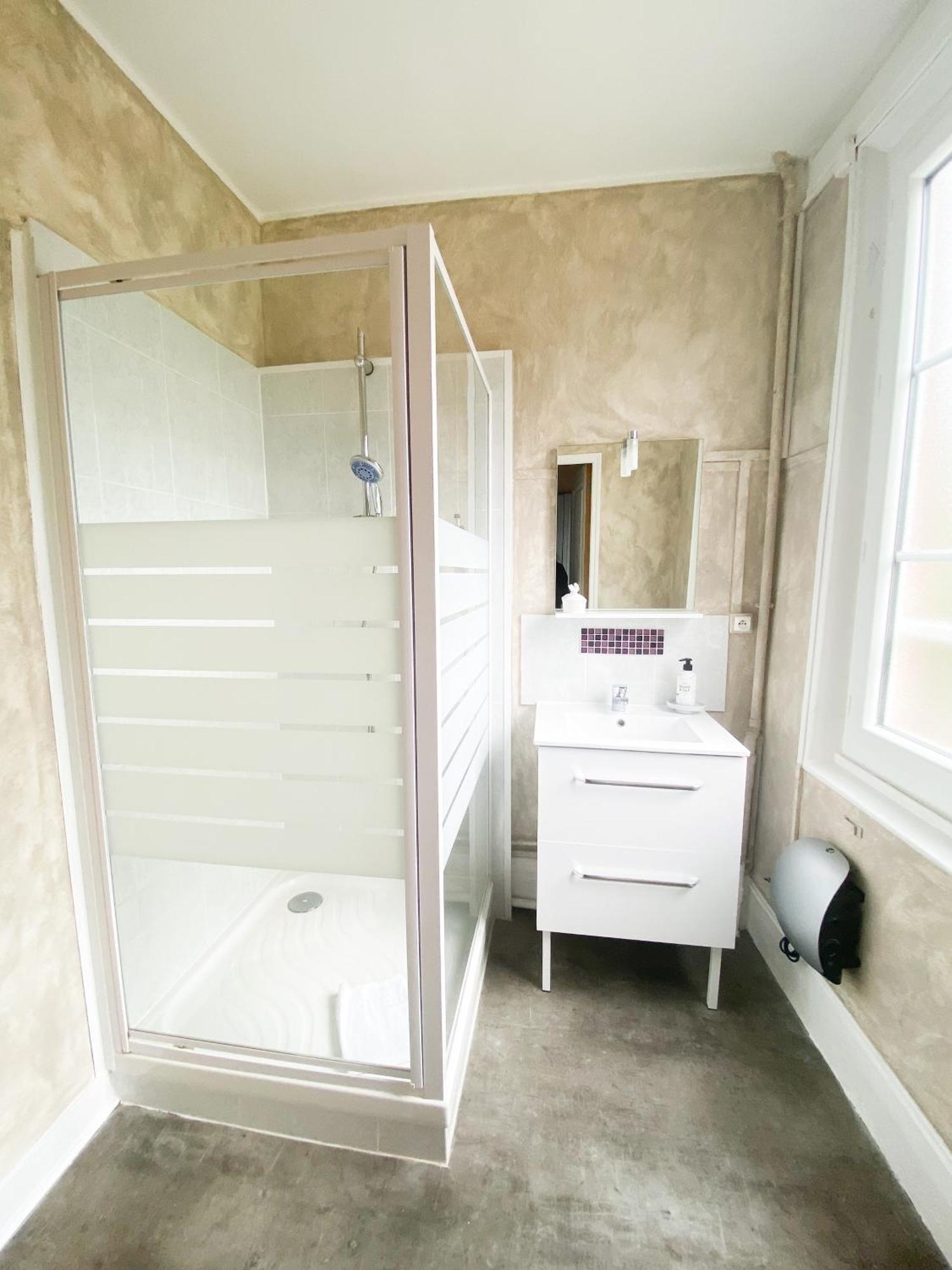 Chambres D'Hotes La Villa Alienor เลส์ อองเดอลีย์ส ภายนอก รูปภาพ