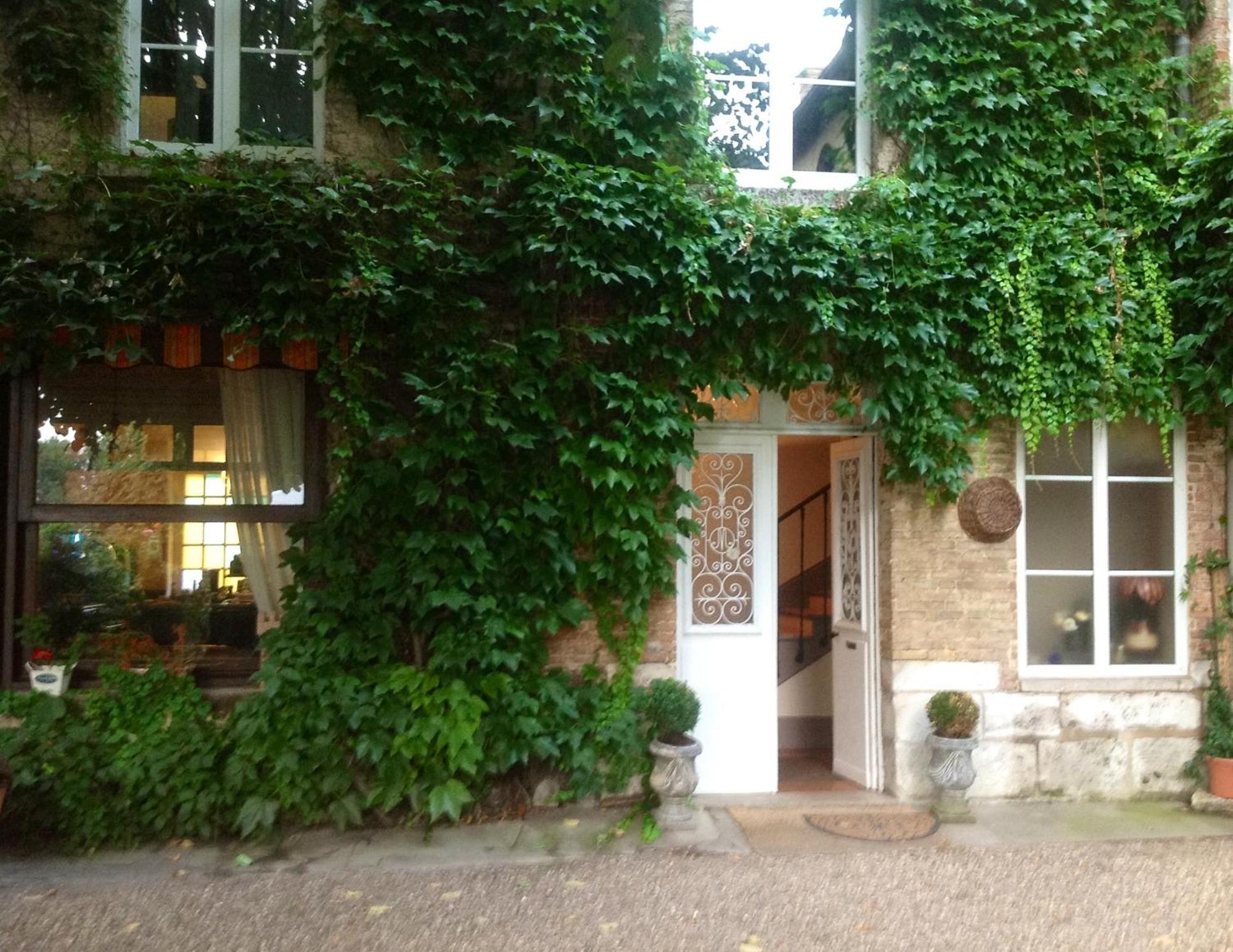 Chambres D'Hotes La Villa Alienor เลส์ อองเดอลีย์ส ภายนอก รูปภาพ