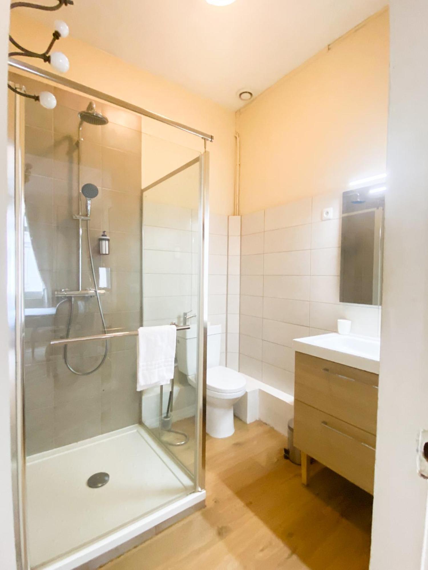 Chambres D'Hotes La Villa Alienor เลส์ อองเดอลีย์ส ภายนอก รูปภาพ